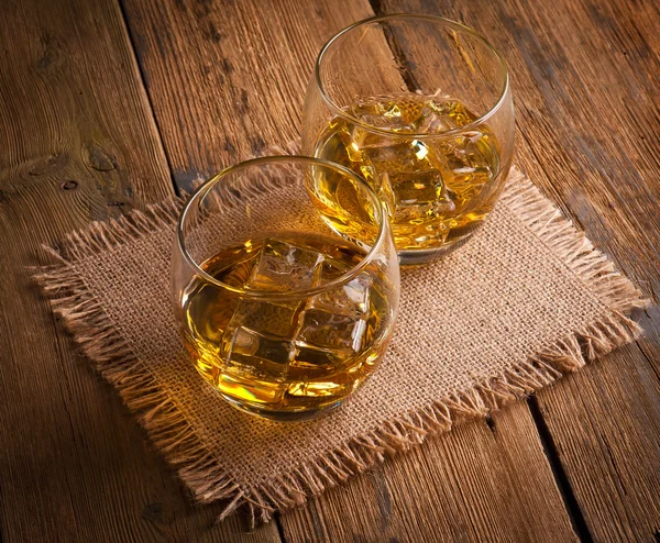 Bourbon whisky w szklance — Zdjęcie stockowe