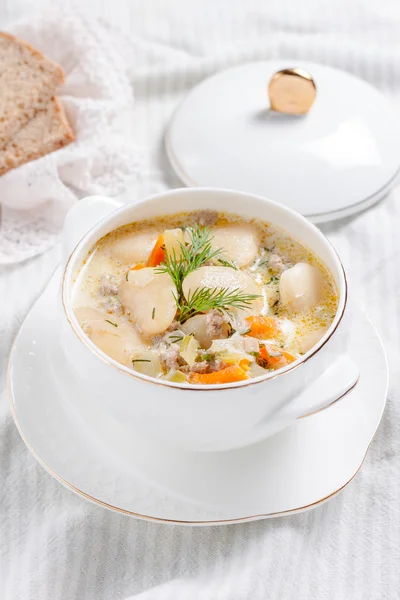 Krämig soppa med vita bönor — Stockfoto