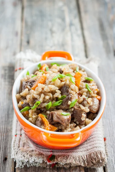 Pilaf met witte champignons — Stockfoto