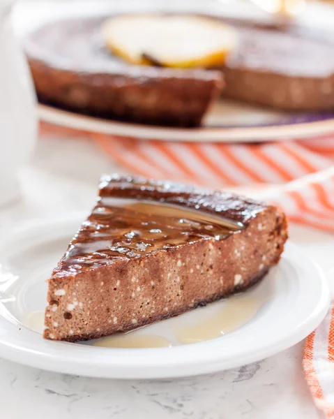 梨とチーズとチョコレートのケーキ — ストック写真