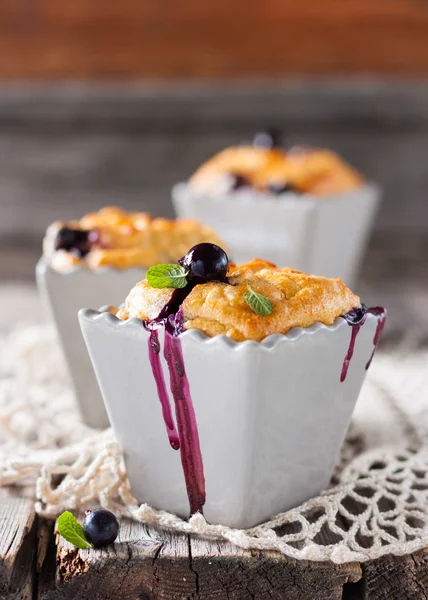 Waniliowy pudding ryżowy z czarnej porzeczki — Zdjęcie stockowe