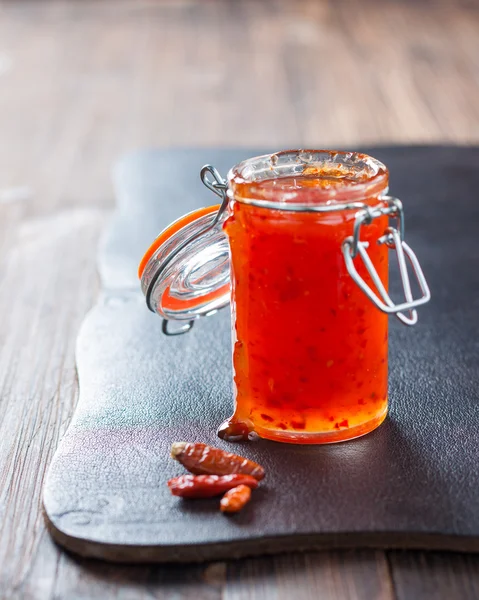 Salsa de pimienta en la olla —  Fotos de Stock