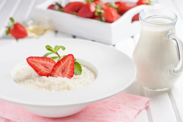 Gachas de leche de arroz —  Fotos de Stock