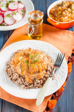 Et, domates sos ihtiva eder