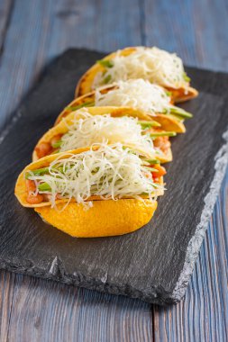 Etli Meksika tacoları.