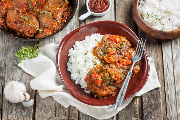 Beef in a spicy tomato sauce