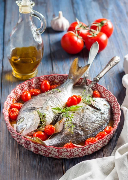 Gebakken Sea bream/Dorado — Stockfoto