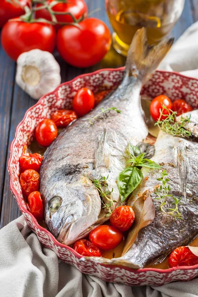 Gebakken Sea bream/Dorado — Stockfoto