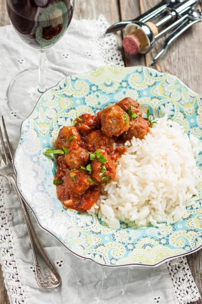 Fleischbällchen in Rotweinsoße — Stockfoto