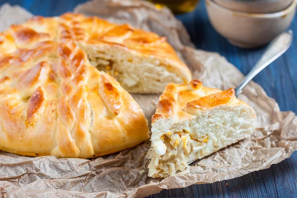 Maya pasta doldurma ile - yumurta ile lahana ihtiva eder..