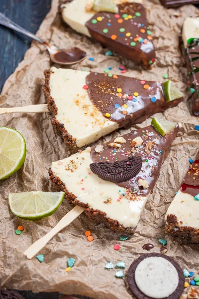 Christmas dessert. Lime tart — Stockfoto