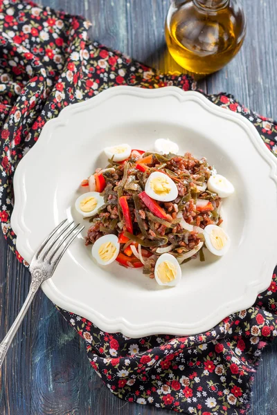 Salad with sea cabbage — Stok fotoğraf