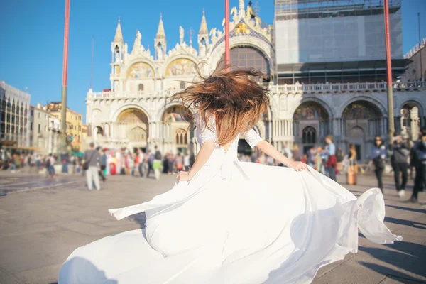 Novia europea en Venecia —  Fotos de Stock