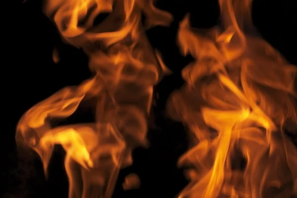 Alevler - arka plan bulanık