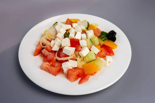 Salada Grega Fundo Cinza Alimentação Saudável — Fotografia de Stock