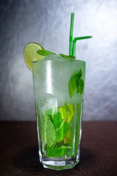 Sweaty Glass Mojito Mint Lime — Stock Photo, Image