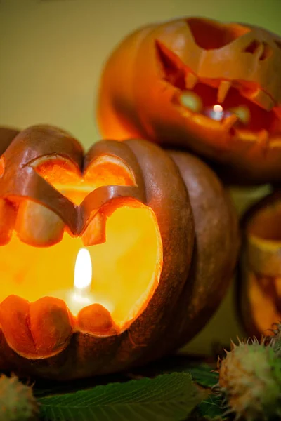 Caras Calabaza Talladas Para Halloween Con Velas —  Fotos de Stock