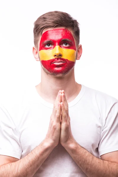 Pray of Spain. Spain football fan pray for game Spain national team on white background. — 图库照片
