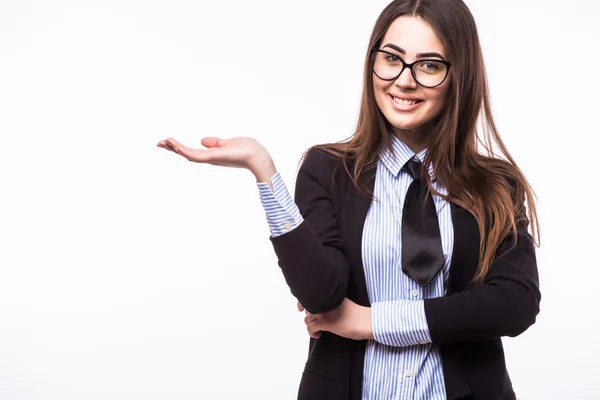 Portret van gelukkig lachend jonge vrolijke zakenvrouw, waaruit iets — Stockfoto