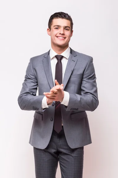 Mladý pohledný muž nosí oblek — Stock fotografie