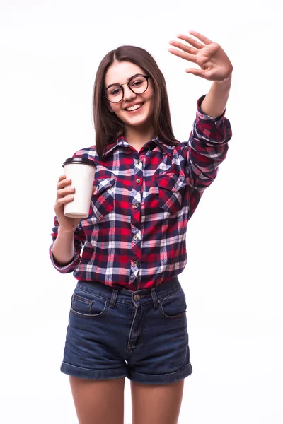 Portrait de beauté étudiant fille et livres boire du thé ou du café de tasse en papier — Photo