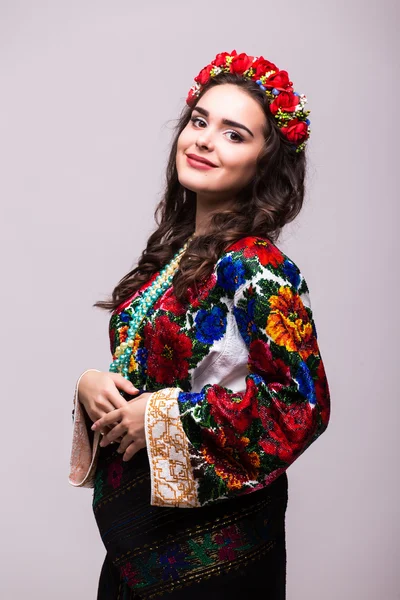 Femme en ukraine robe nationale — Photo