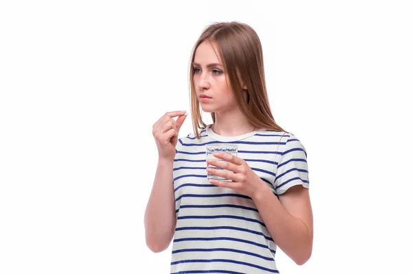 Young woman feels unwell. — Stock Photo, Image