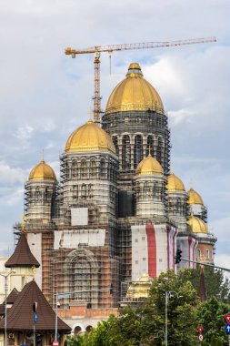 Juny, 2021 - Bükreş, Romanya: Halkın Kurtuluş Katedrali Mantuirii Neamului şantiyesi. Hıristiyan ortodoks katedrali detay görünümü.