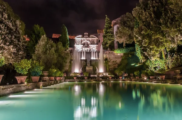 Fuente en el jardín de la villa d Este — Foto de Stock