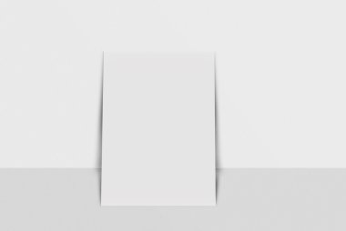 Mock-up kartpostal ve kapak. Gri arka plan üzerinde beyaz kağıt kartı.