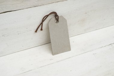 Ahşap arka plan etiketi yukarı alay.