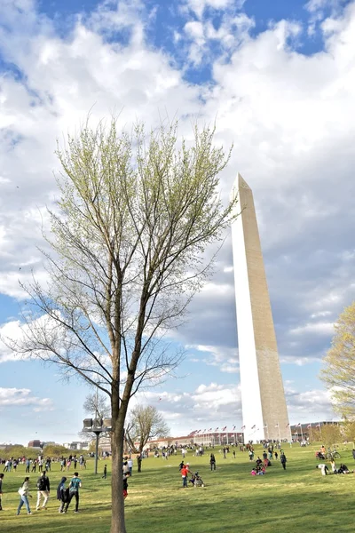 Памятник Вашингтону в Национальном центре — стоковое фото