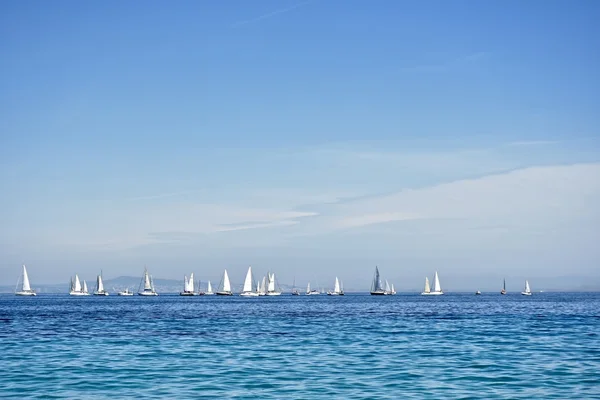 Sail boats in the ocean off the Capri shore — Stock Photo, Image