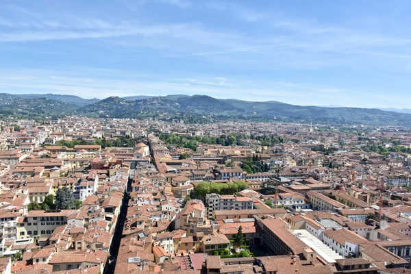 Looking out over the city of Florence in Italy — Stock Photo, Image