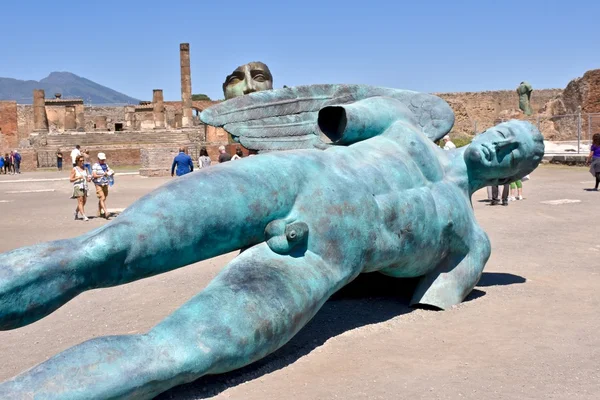 Pompeii ruïnes van een standbeeld — Stockfoto