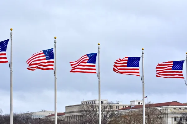 Dc のナショナル ・ モールにある米国旗 — ストック写真