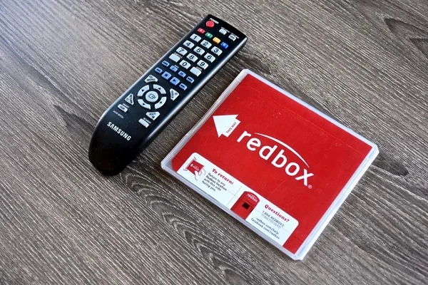 Ahşap yüzey Redbox Dvd — Stok fotoğraf