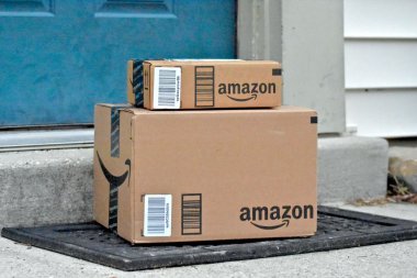 Amazon kutuları bir eve teslim