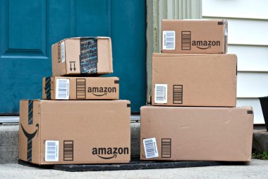 Amazon kutuları bir eve teslim