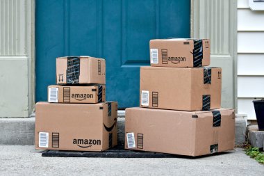 Amazon kutuları bir eve teslim