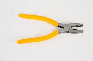 herramienta Alicate amarillo
