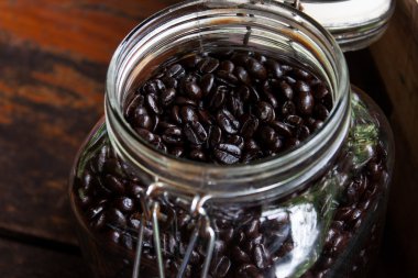 Kahve çekirdeği şişe