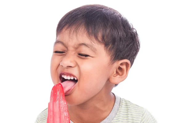 Niño feliz con helado — Foto de Stock