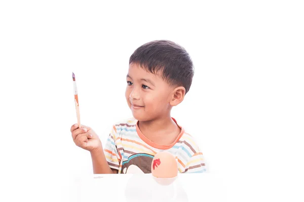 Malého chlapce hrát malování kraslic — Stock fotografie