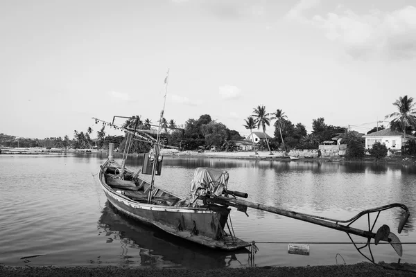 Fishing boat,blank and white — Stock Photo, Image