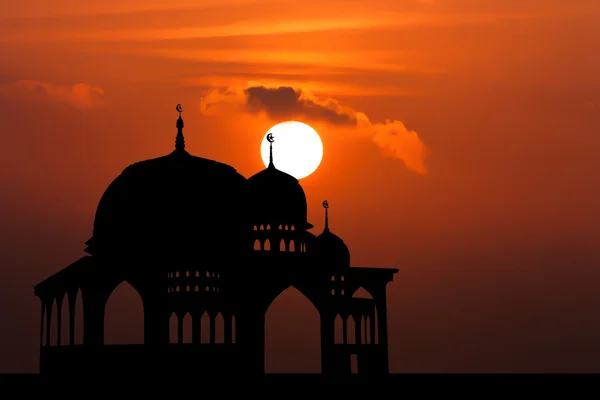 Silhouette of Mosque on sunset background — Stock Photo, Image