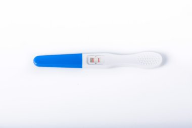  hamilelik testi beyaz arkaplan üzerinde