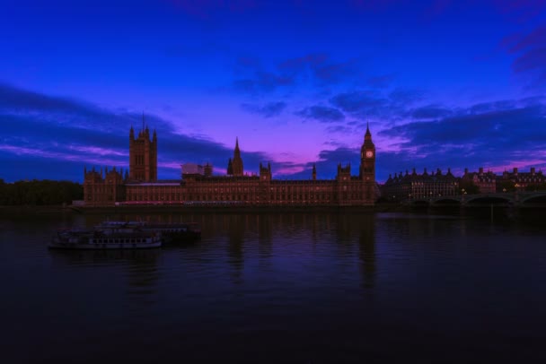 Big Ben in London im Morgengrauen — Stockvideo