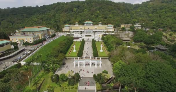 Вид с воздуха на Национальный музей Королевского дворца, Тайвань — стоковое видео
