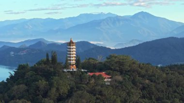 Nantou 'daki Pa Cien Pagoda, Tayvan Pacien pagoda, Güneş Ay Gölü, Nantou, Tayvan